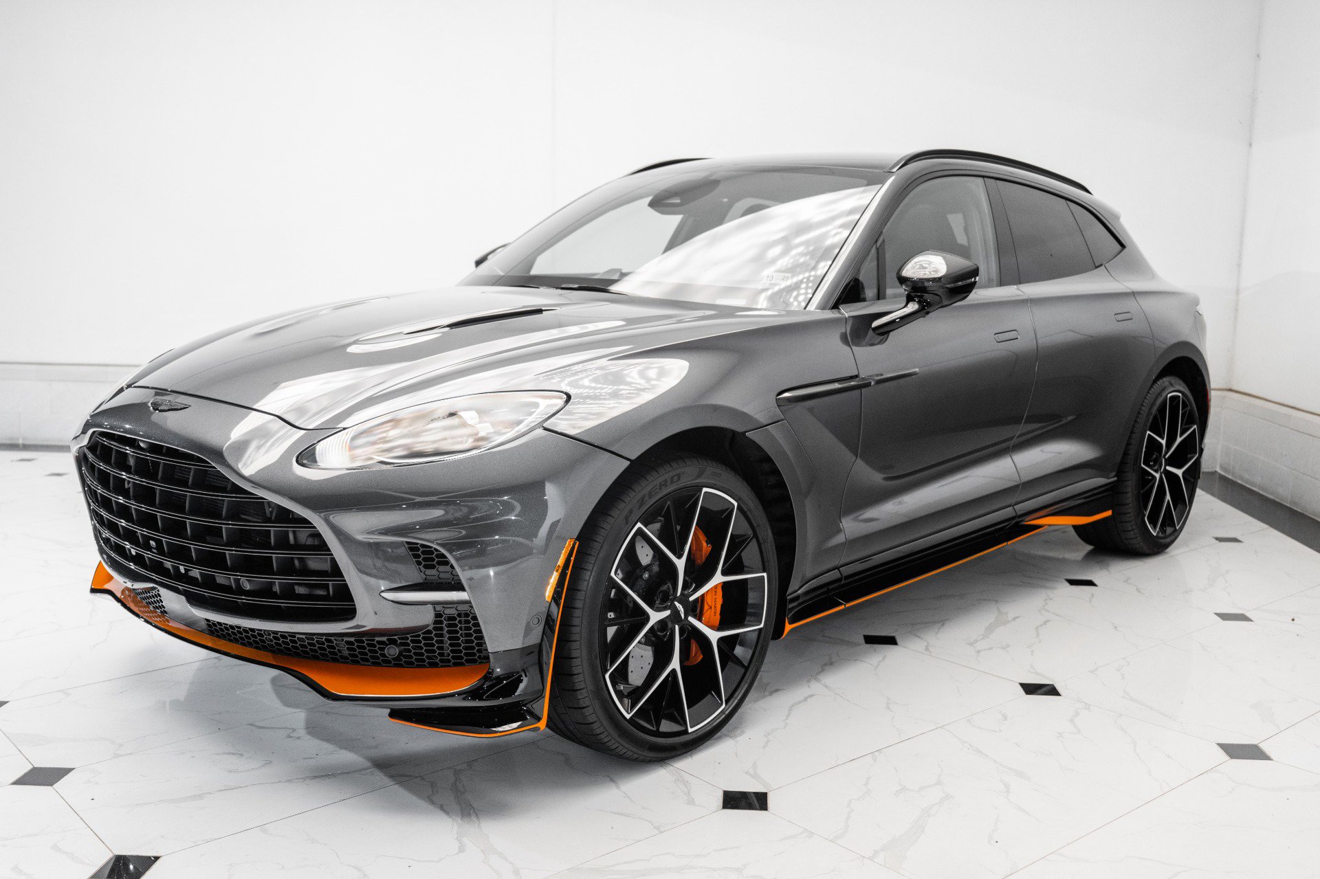 Used 2025 Aston Martin DBX 707 image 49