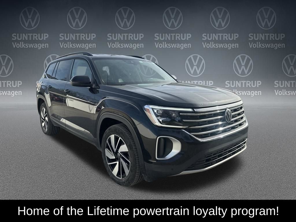 Used 2025 Volkswagen Atlas SE image 4