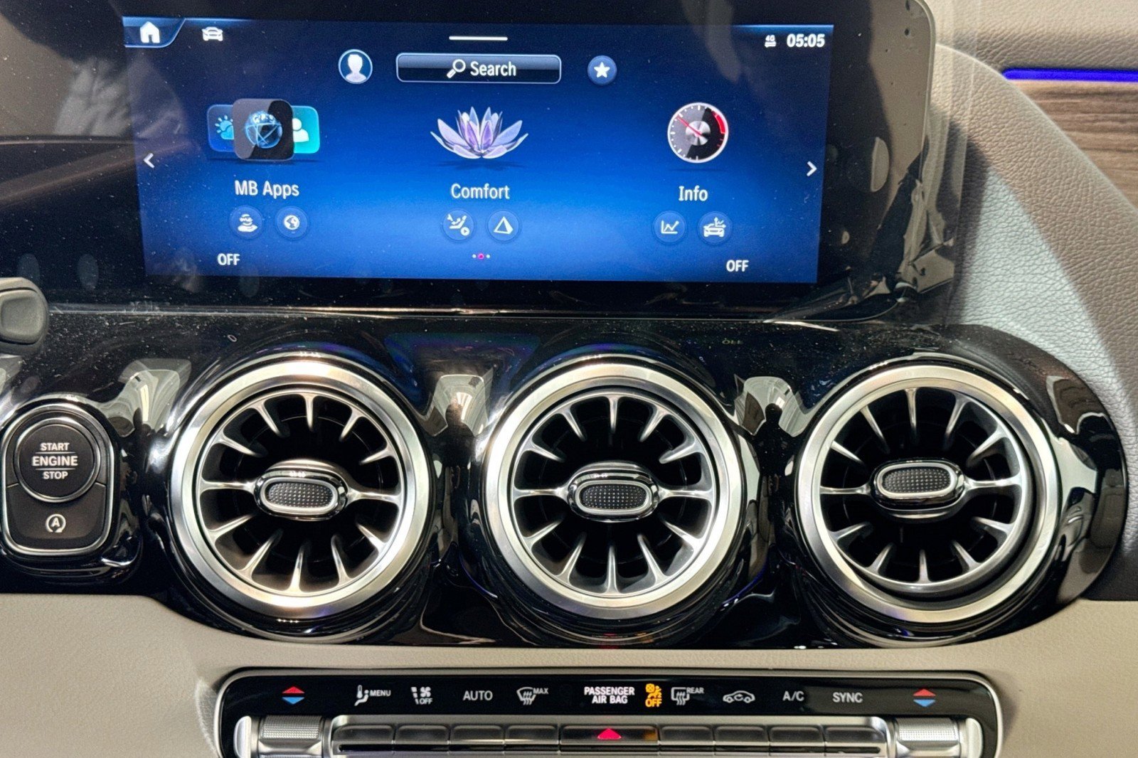 New 2026 Mercedes-Benz GLA 250 image 12