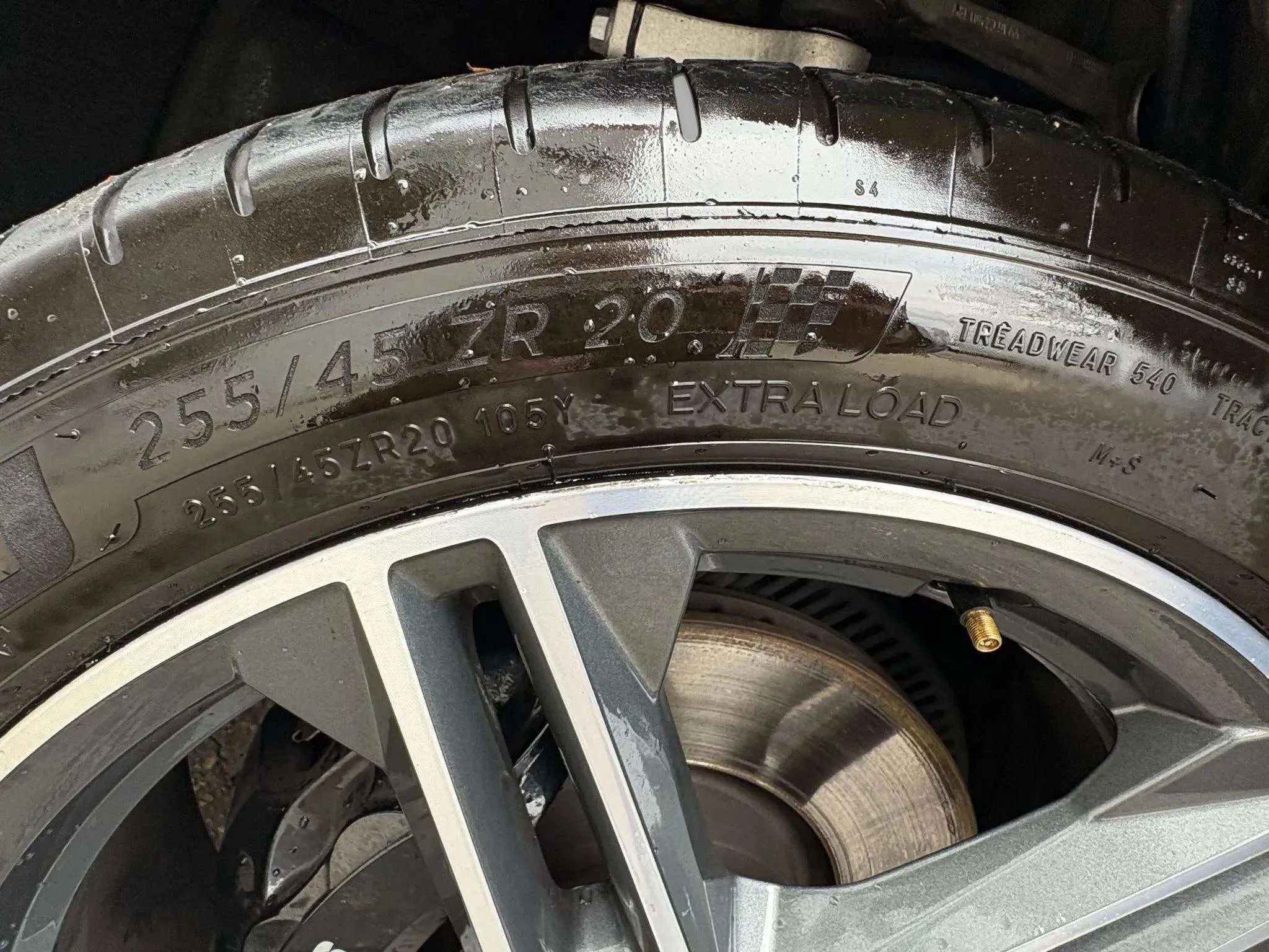 Used 2018 Audi SQ5 Premium Plus w/ Navigation Package image 49