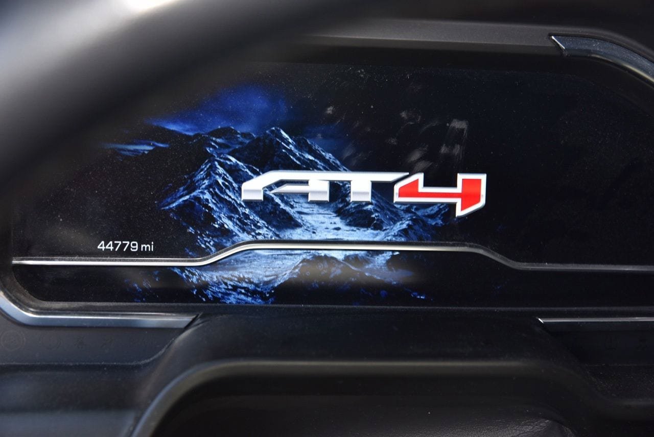 Used 2025 GMC Sierra 1500 AT4 w/ AT4 Premium Package AWD/4WD image 8