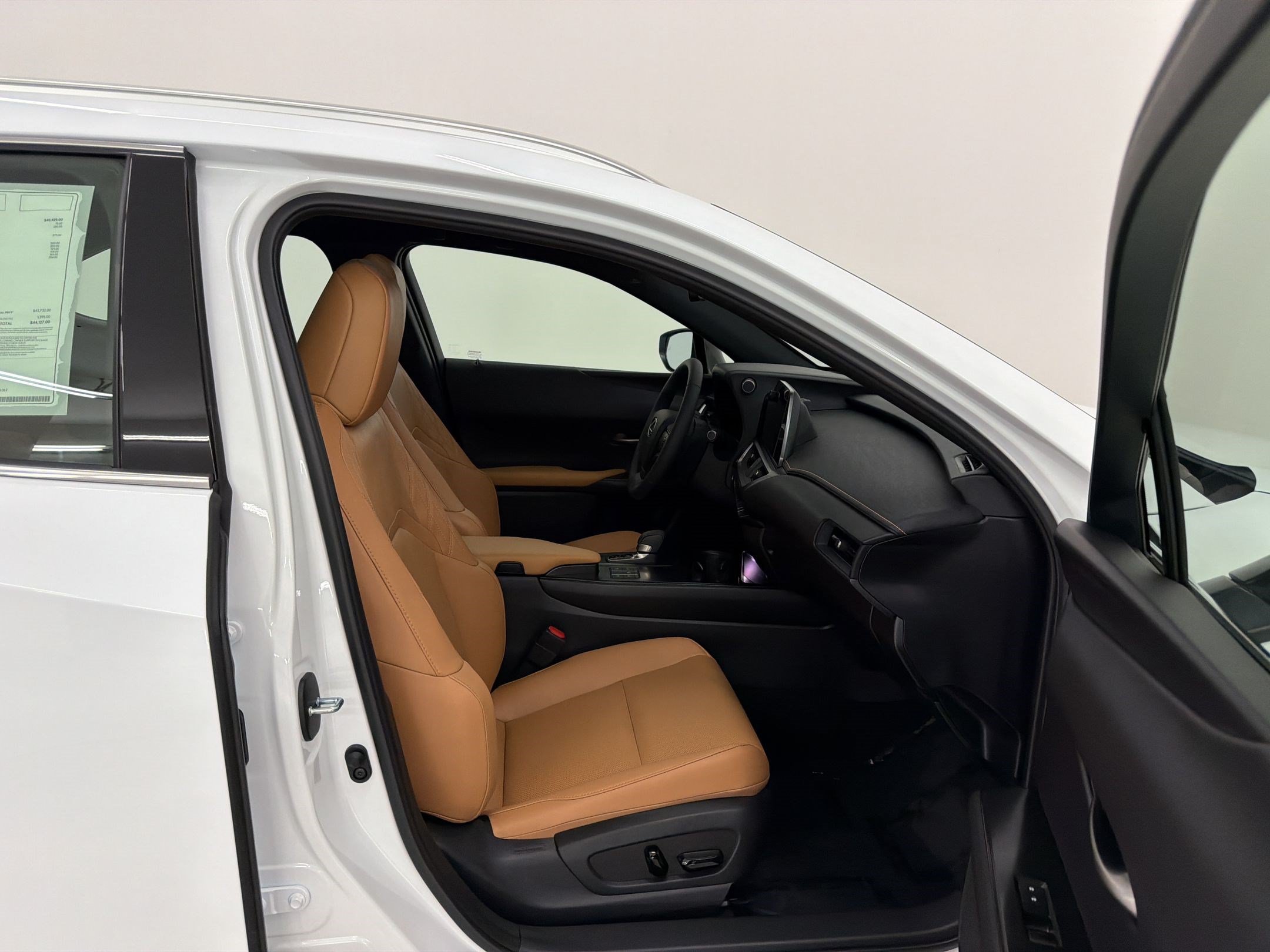 New 2026 Lexus UX 300h FWD image 23