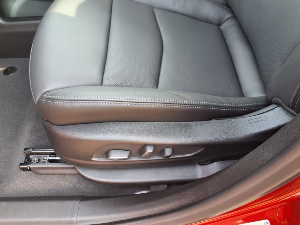 New 2025 Cadillac XT6 Sport w/ LPO, Floor Liner Package image 6