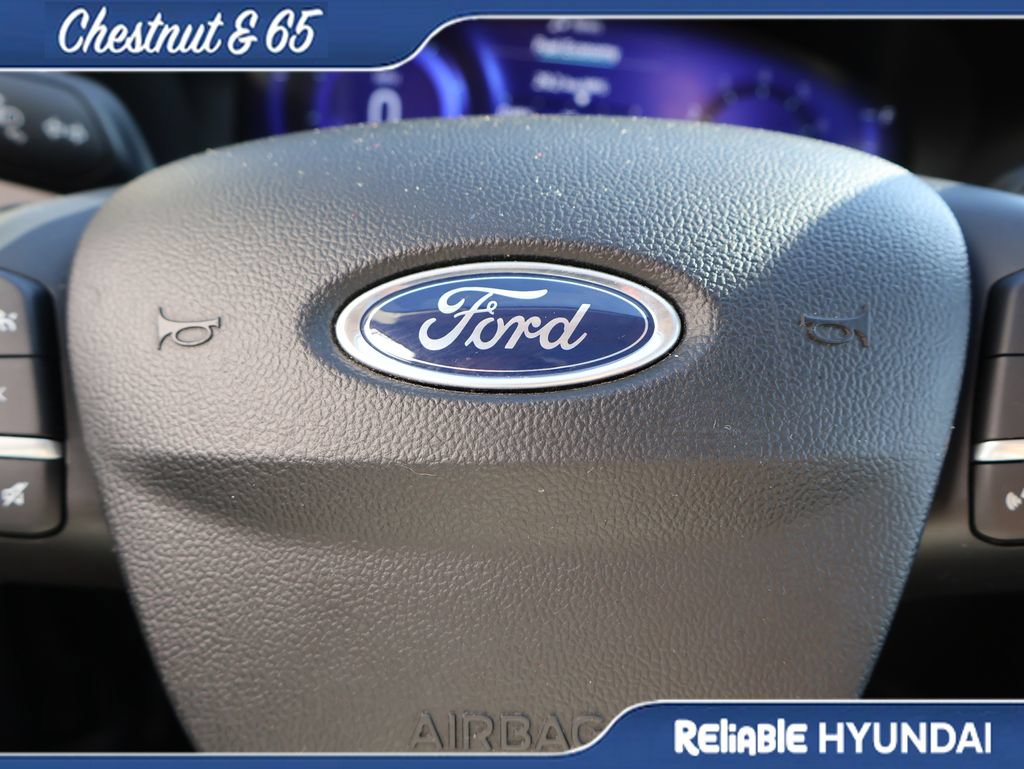 Used 2020 Ford Escape Titanium AWD/4WD image 28
