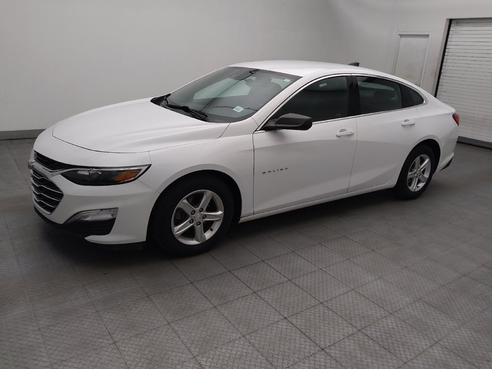 Used 2023 Chevrolet Malibu LS FWD image 2