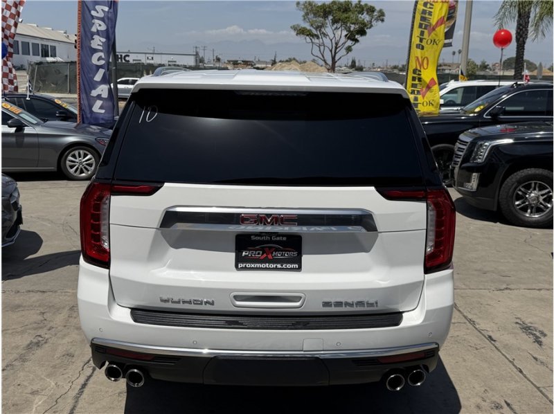 Used 2021 GMC Yukon Denali w/ Denali Premium Package RWD image 13