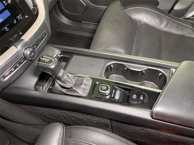 Used 2021 Volvo XC60 T5 Inscription w/ Protection Package Premier image 28