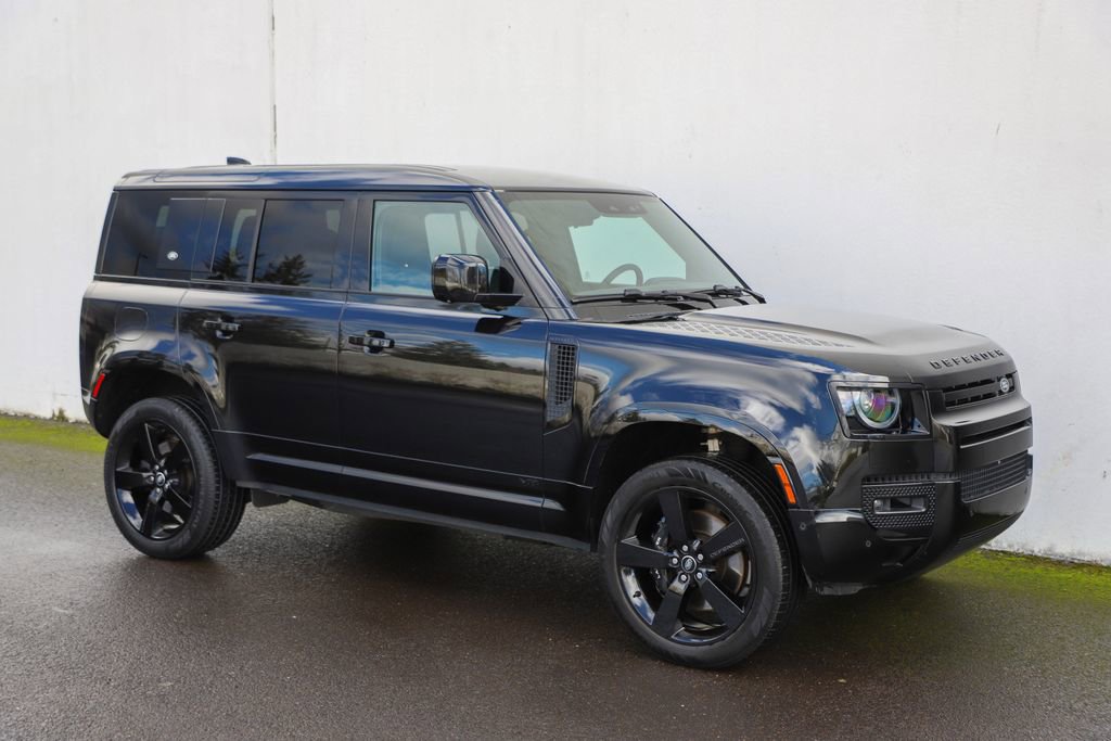 Used 2024 Land Rover Defender 110 V8 AWD/4WD image 1