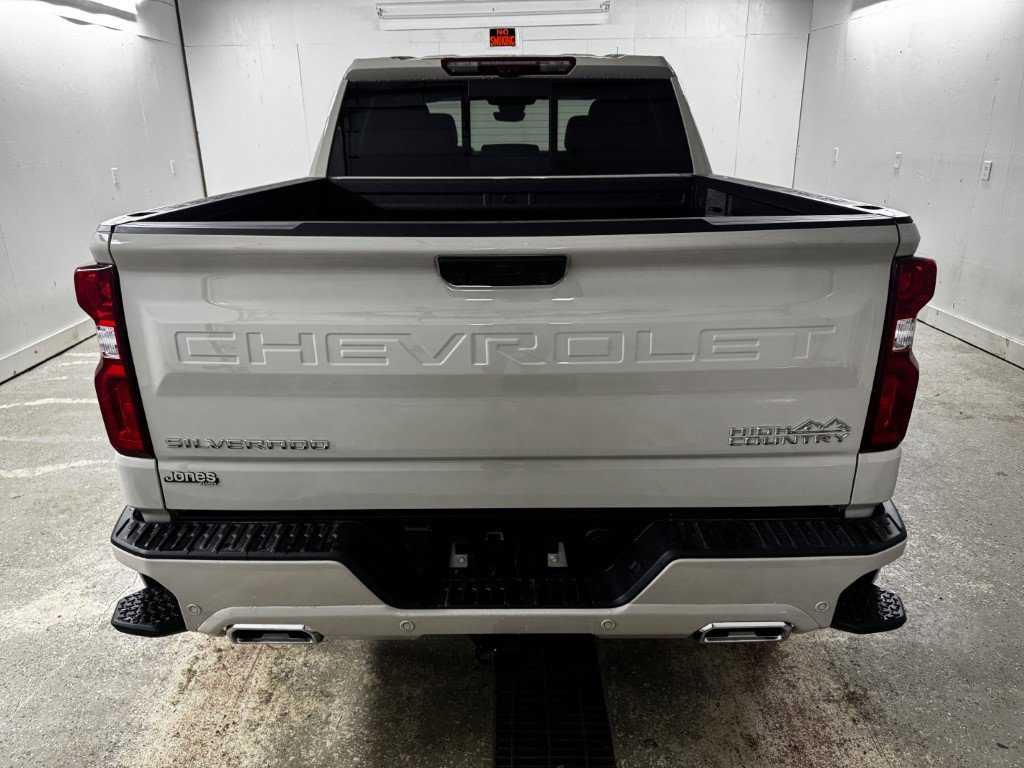 New 2026 Chevrolet Silverado 1500 High Country image 8