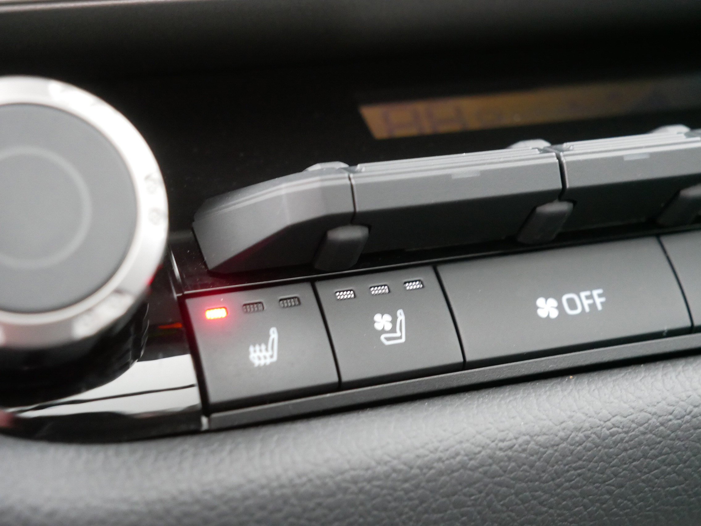 Used 2024 Toyota Tundra Limited w/ TRD Off-Road Package image 34