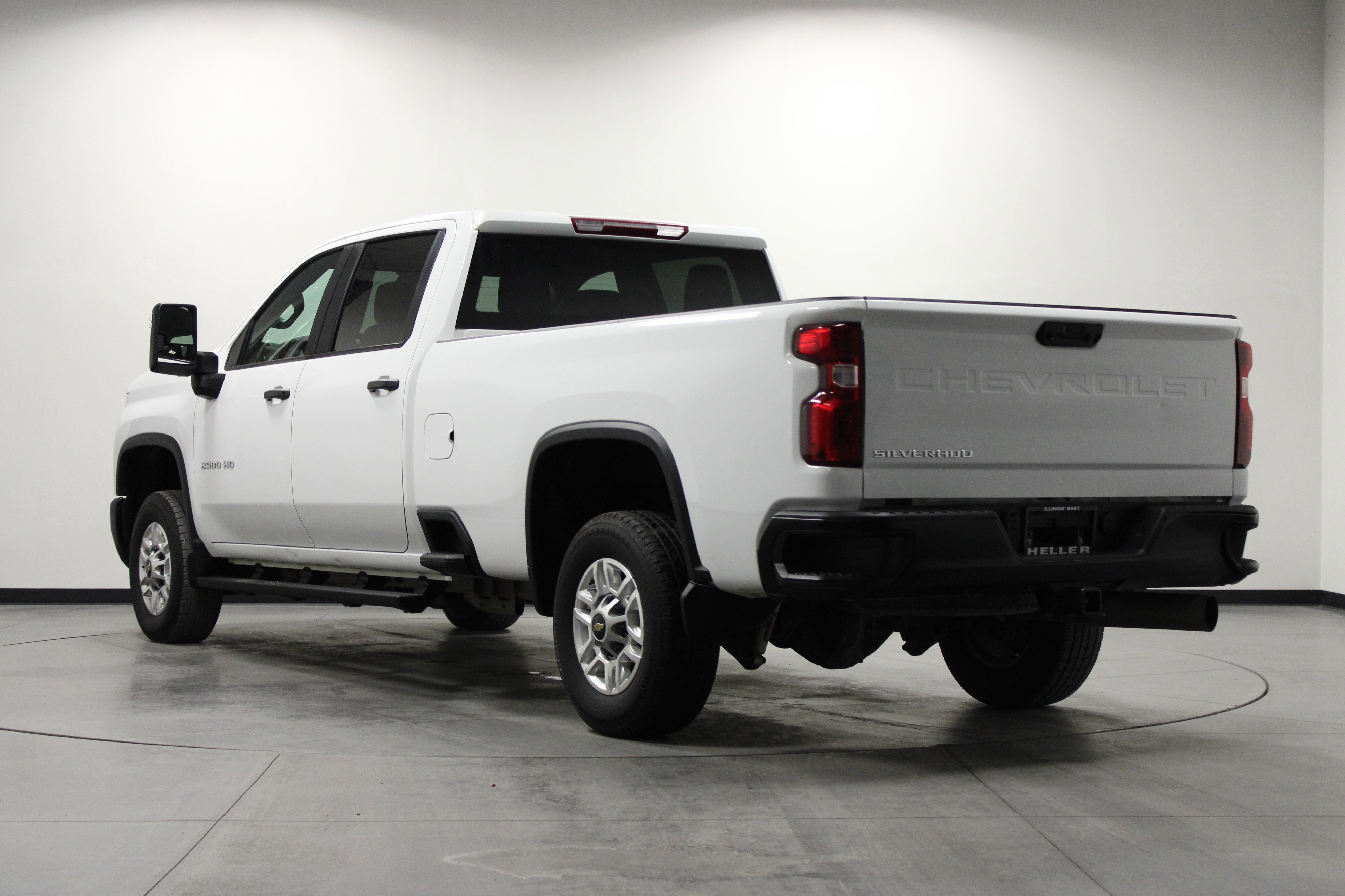 Used 2024 Chevrolet Silverado 2500 W/T image 6