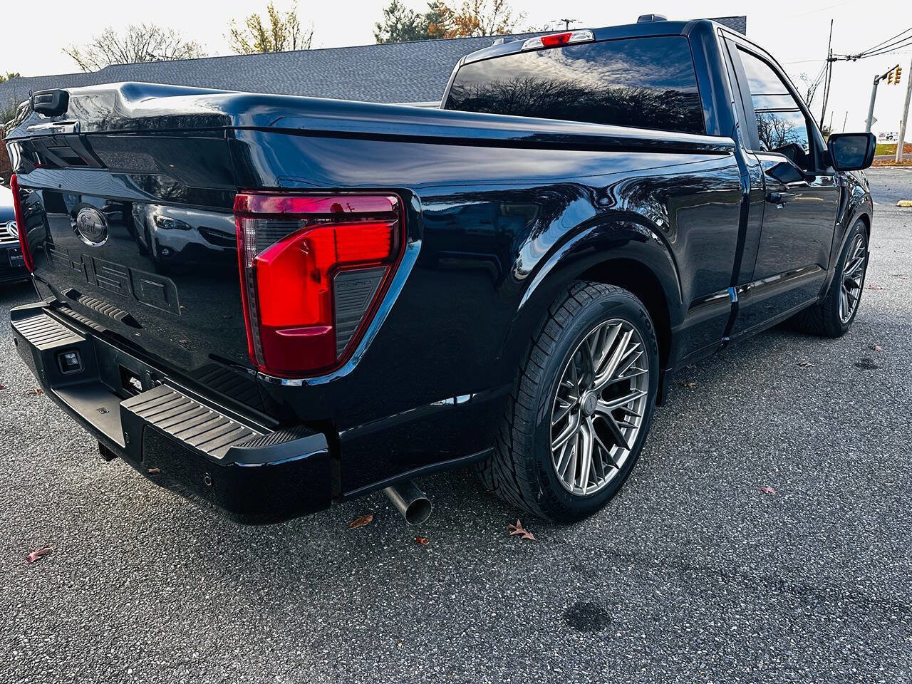 Used 2024 Ford F150 XL w/ Equipment Group 103A High image 8