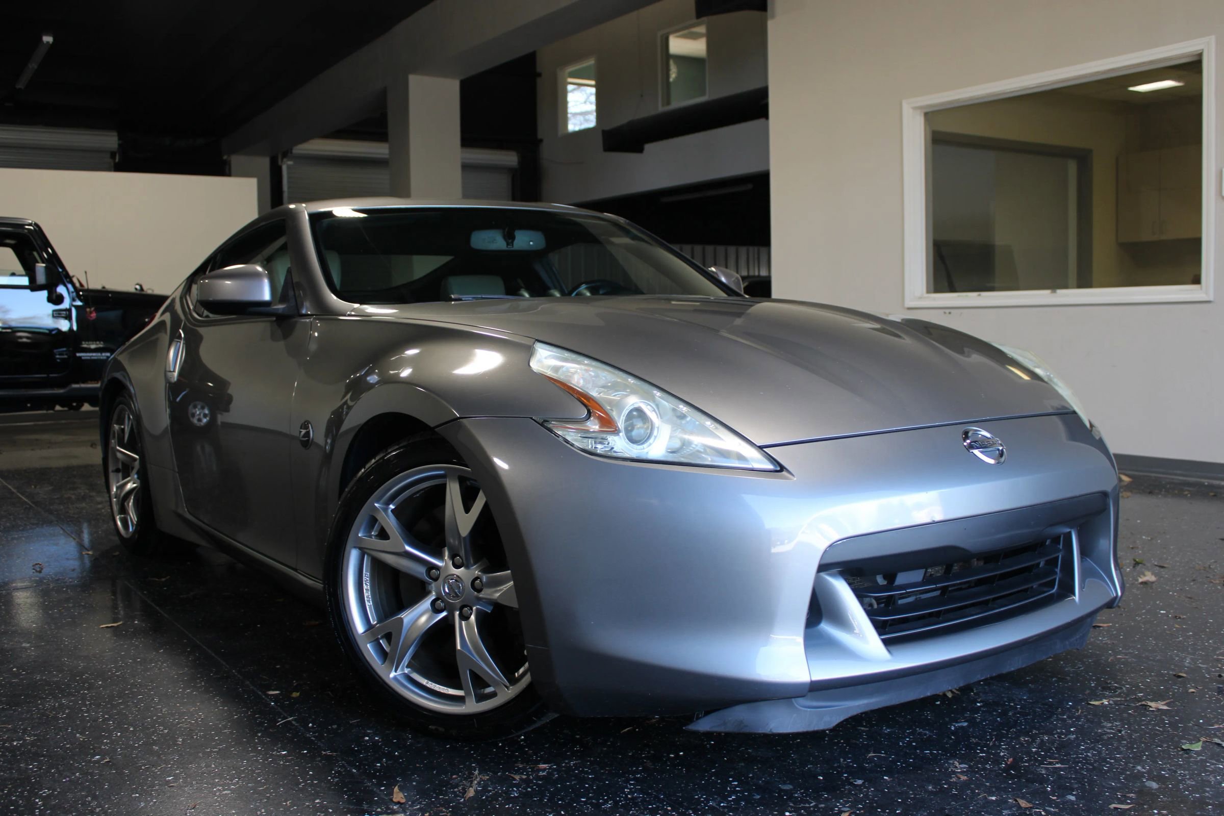 Used 2009 Nissan 370Z Touring w/ Sport Pkg image 25