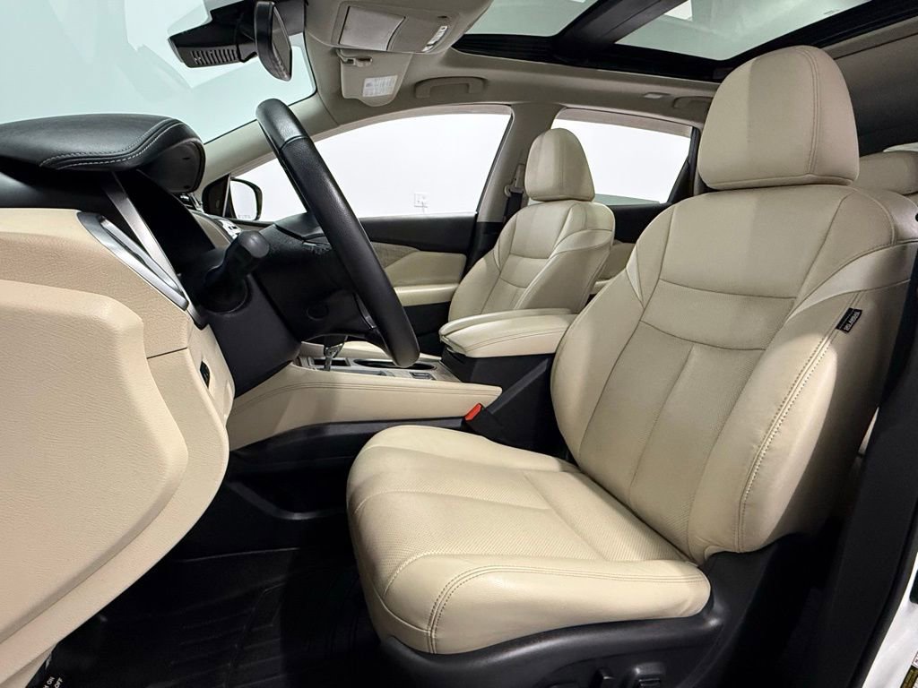 Used 2020 Nissan Murano SL w/ Moonroof Package image 15