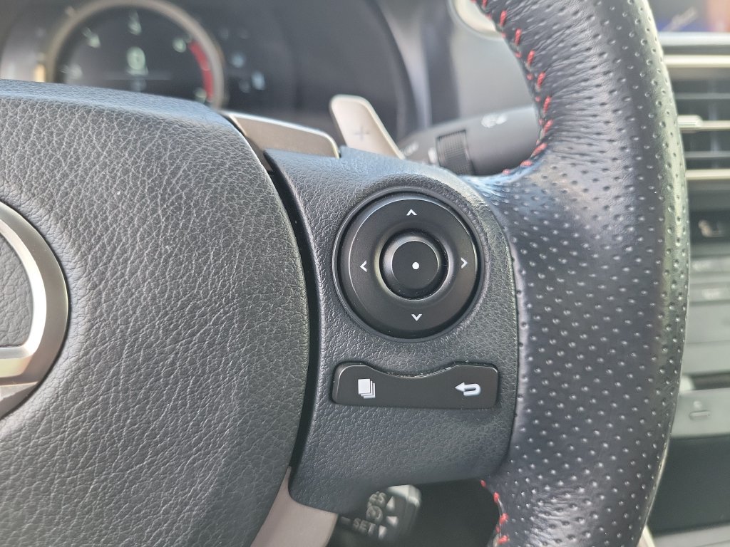 Used 2016 Lexus IS 200t RWD image 5
