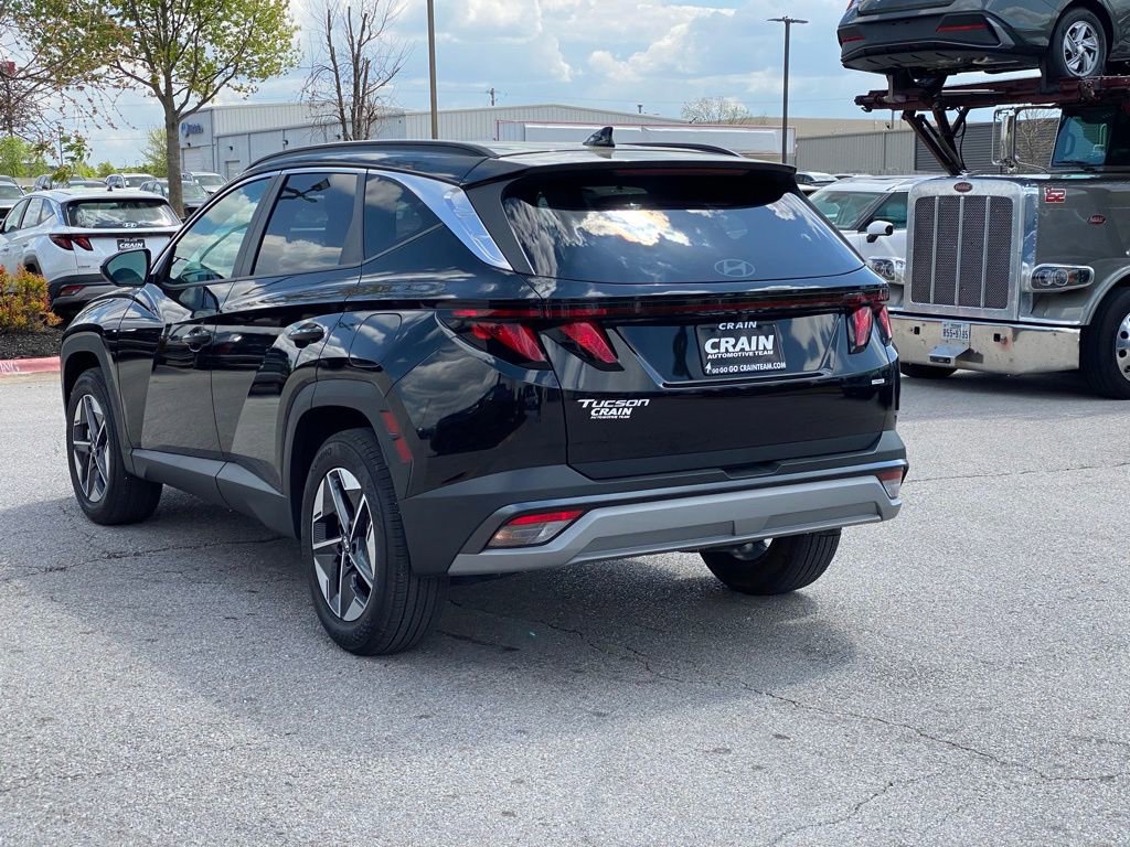 Certified 2025 Hyundai Tucson SEL AWD/4WD image 5