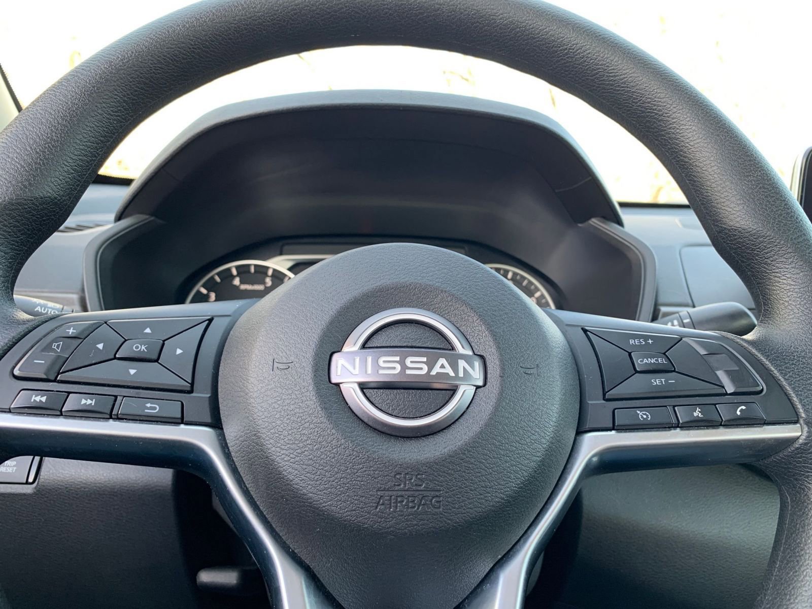 Used 2025 Nissan Altima 2.5 SV image 27