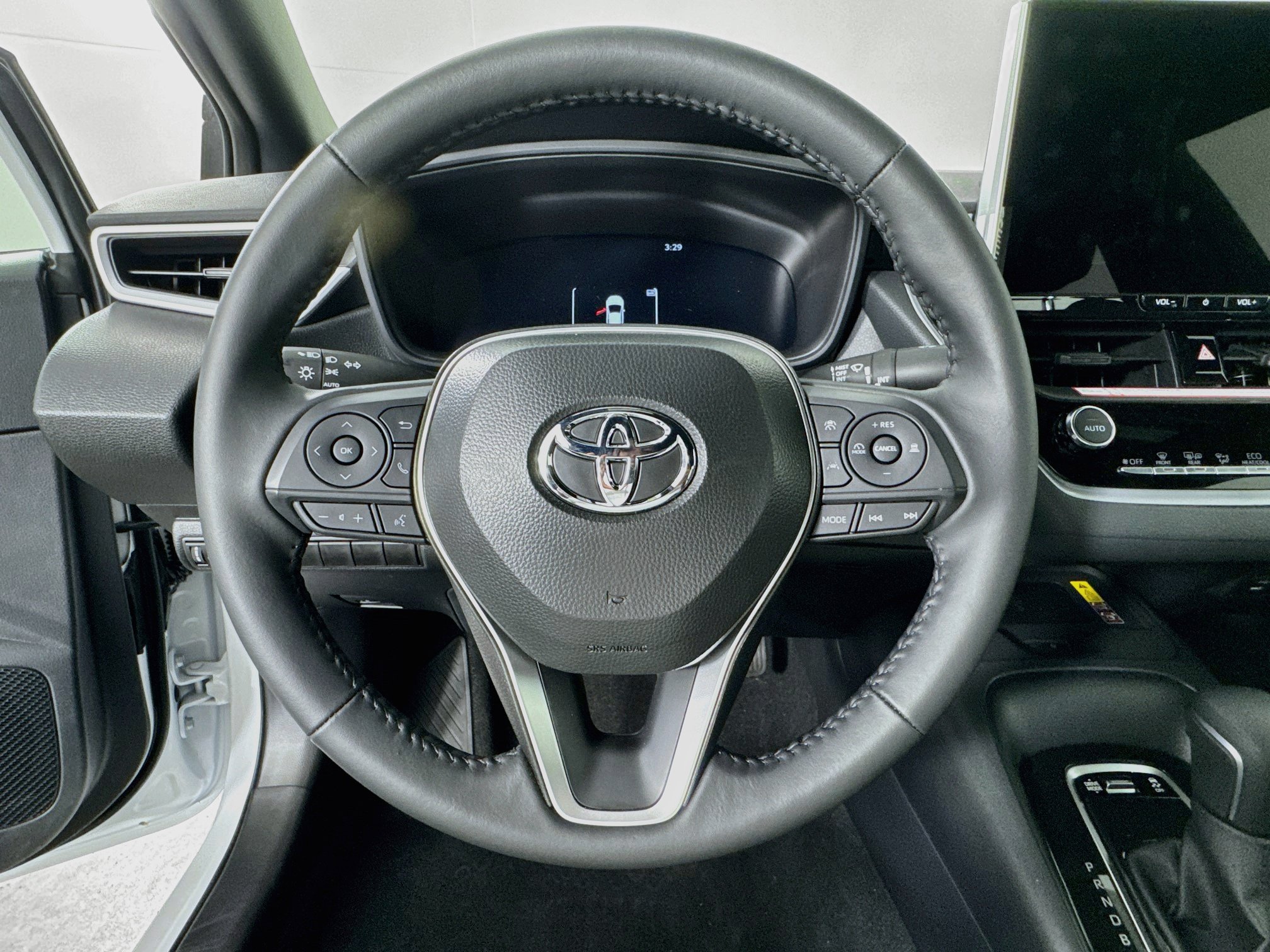 Certified 2026 Toyota Corolla SE w/ SE Package FWD image 11