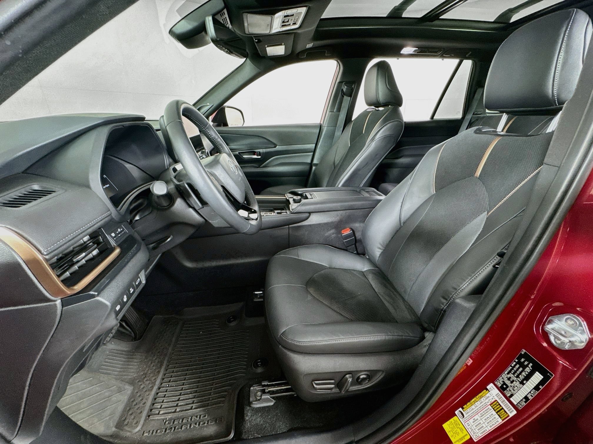 Certified 2025 Toyota Grand Highlander AWD Hybrid image 12