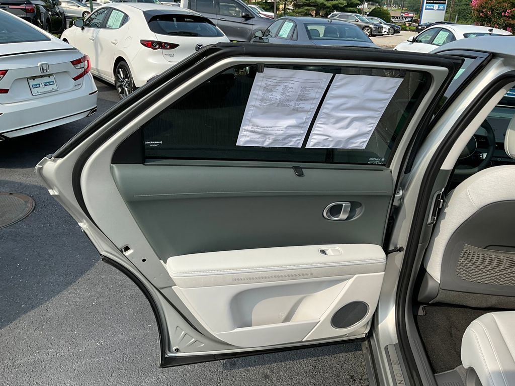 Used 2024 Hyundai Ioniq 5 Limited image 24