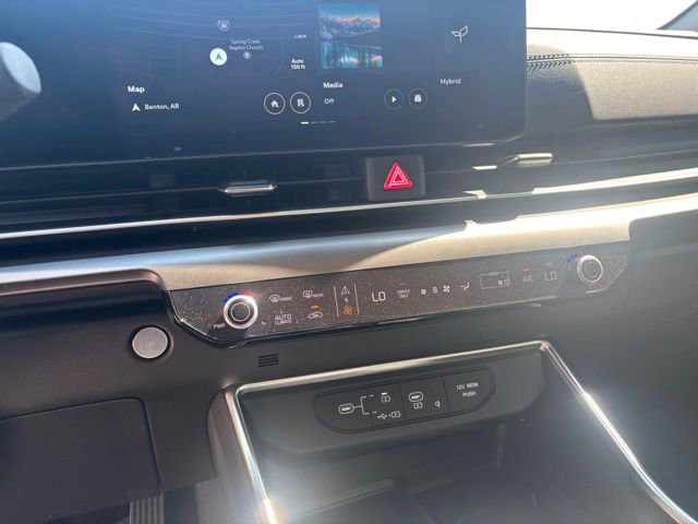 Used 2026 Kia Carnival SX w/ SX Dark Edition Package image 20