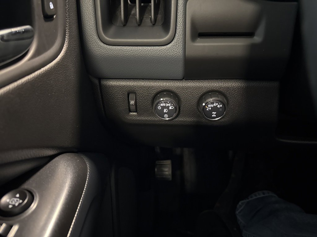 Used 2018 Chevrolet Colorado Z71 image 22