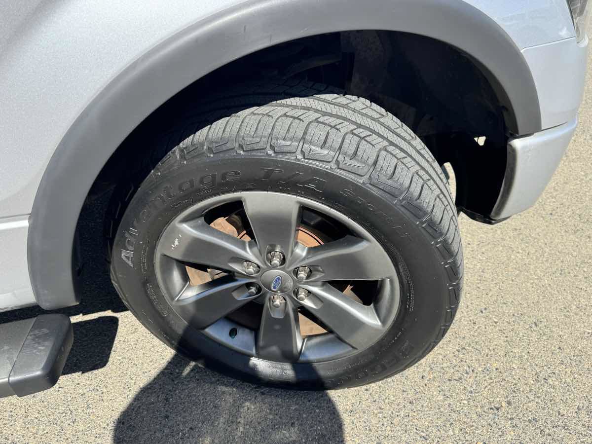 Used 2014 Ford F150 FX4 w/ Equipment Group 402A Luxury AWD/4WD image 40