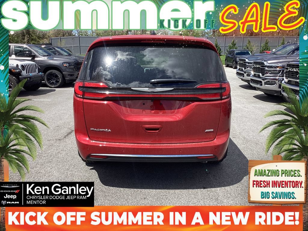New 2026 Chrysler Pacifica Select AWD/4WD image 7