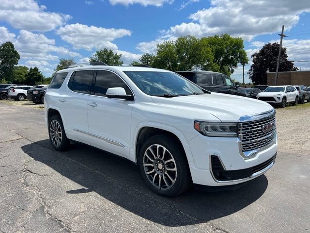 Used 2021 GMC Acadia Denali w/ Denali Ultimate Package AWD/4WD image 3