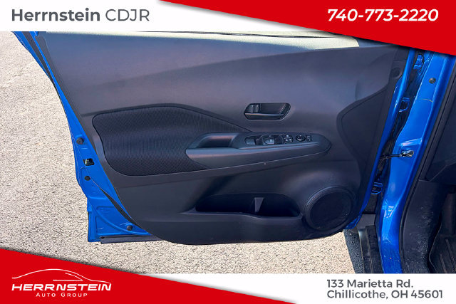 Used 2023 Nissan Kicks S FWD image 11