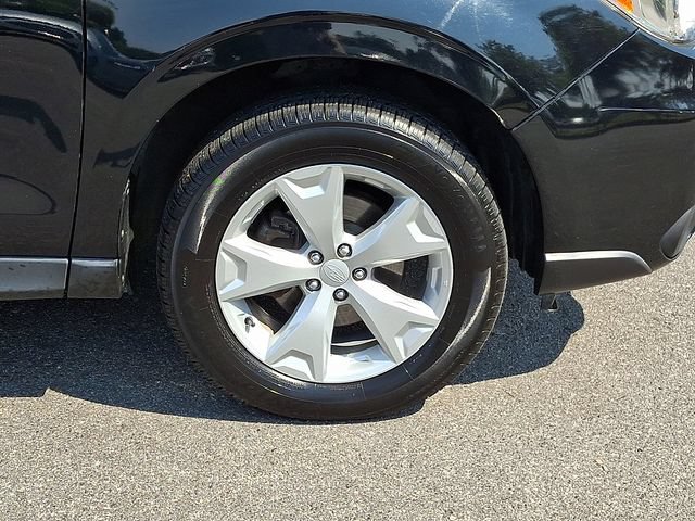 Used 2016 Subaru Forester 2.5i Premium w/ All-Weather Package AWD/4WD image 10