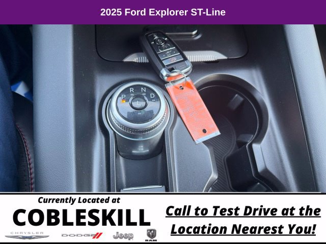 Used 2025 Ford Explorer ST-Line AWD/4WD image 22