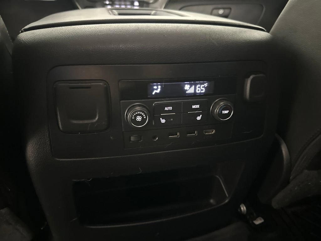 Used 2018 Chevrolet Tahoe LT w/ LT Signature Package AWD/4WD image 27