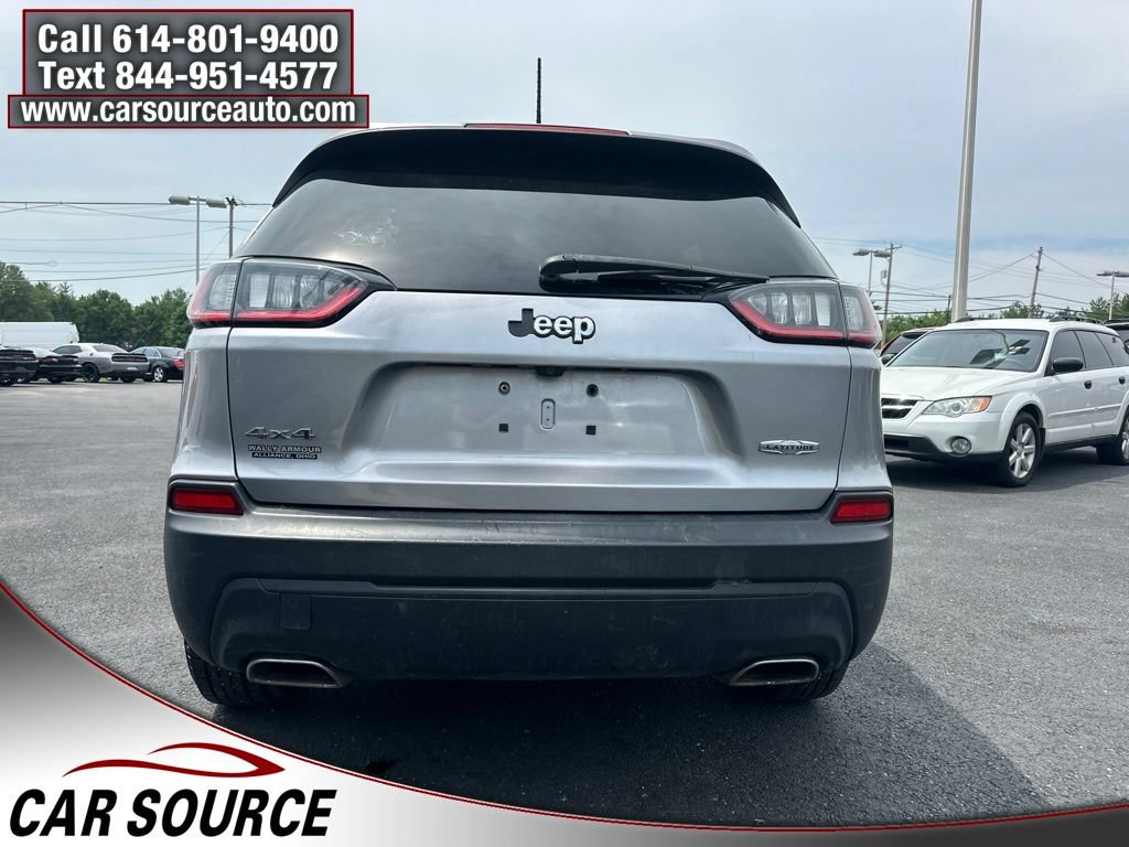 Used 2019 Jeep Cherokee Latitude Plus w/ Cold Weather Group AWD/4WD image 6