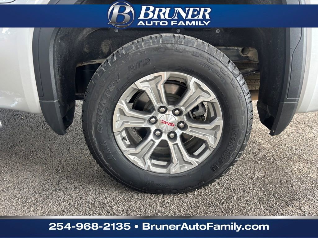 Used 2021 GMC Sierra 1500 SLE w/ X31 Off-Road Package image 10