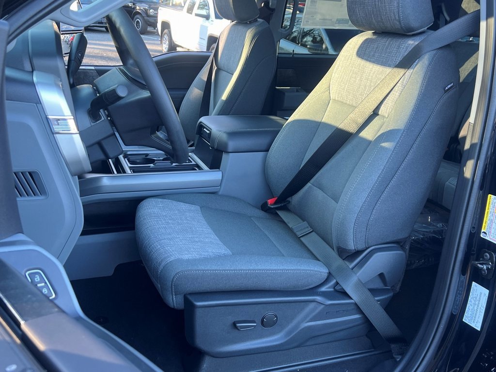 New 2026 Ford F250 XLT w/ XLT Premium Package image 16