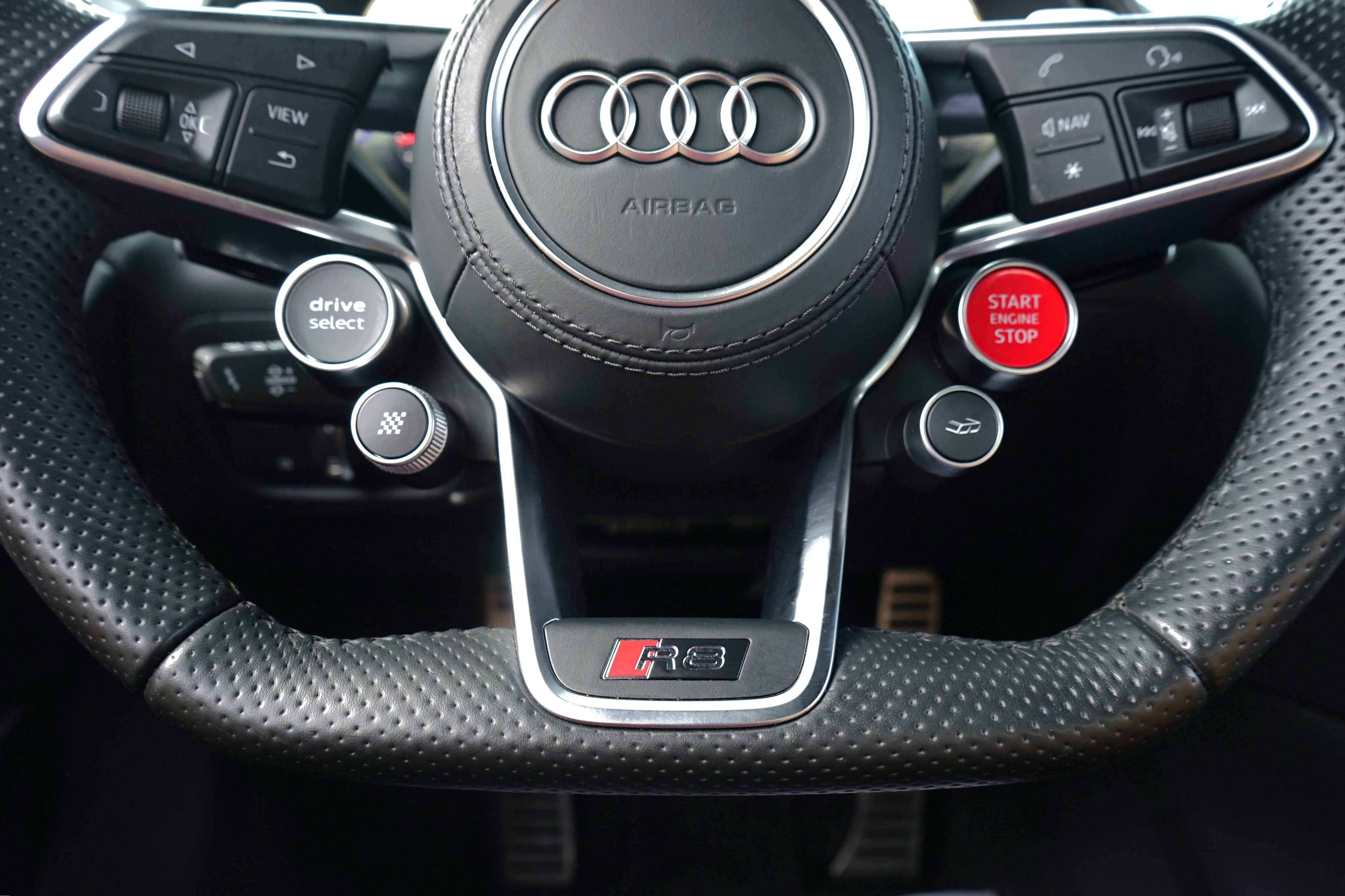 Used 2018 Audi R8 V10 plus AWD/4WD image 21