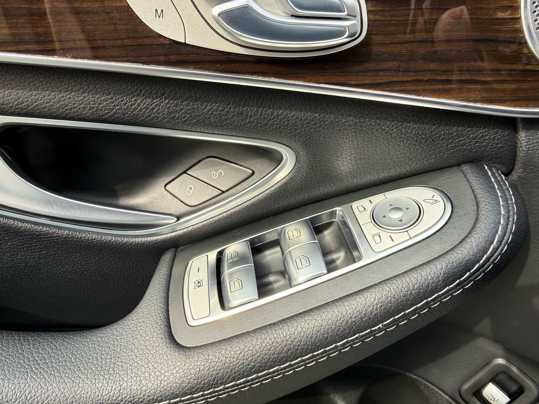 Used 2017 Mercedes-Benz C 300 4MATIC Sedan image 19