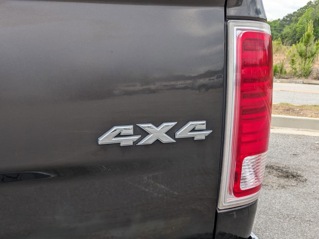 Used 2016 RAM 1500 Laramie w/ Convenience Group AWD/4WD image 23