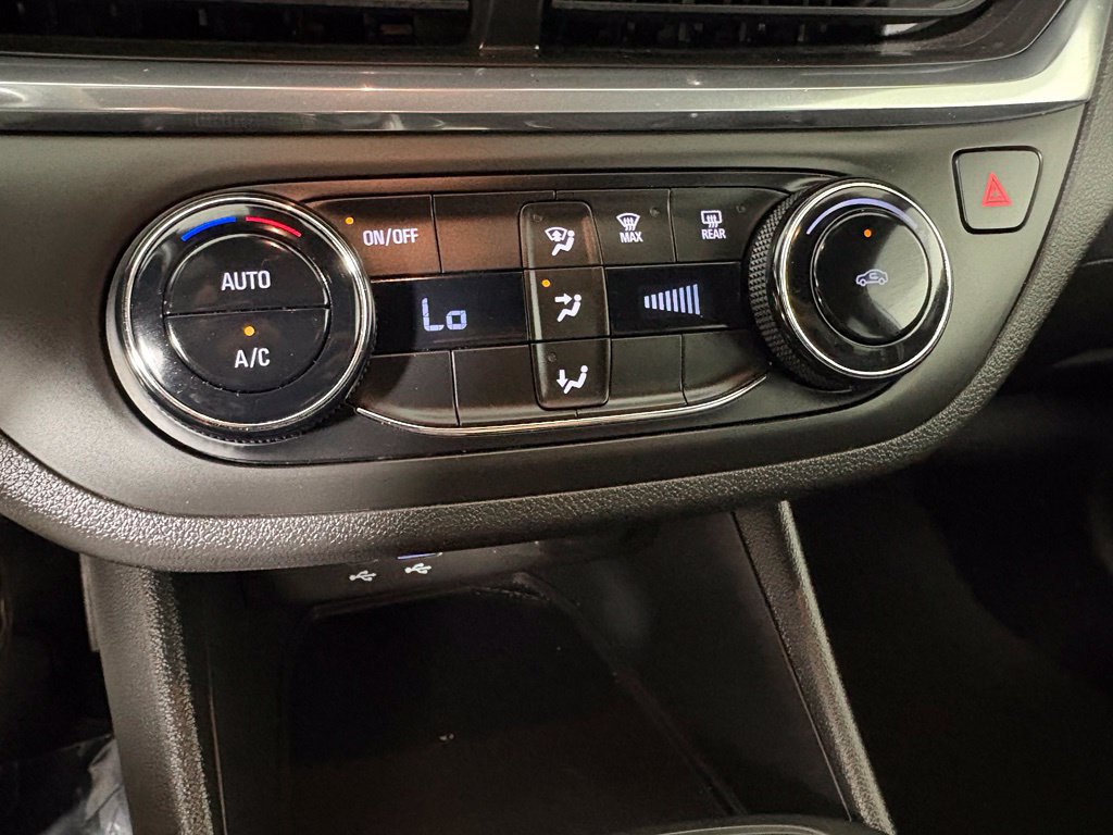 Used 2026 Buick Envista Preferred FWD image 31