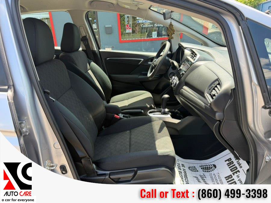 Used 2017 Honda Fit LX image 6