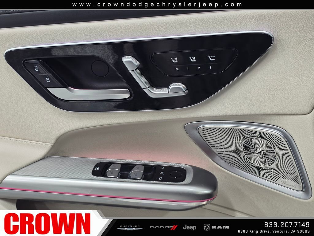 Used 2024 Mercedes-Benz CLE 300 4MATIC Cabriolet image 40