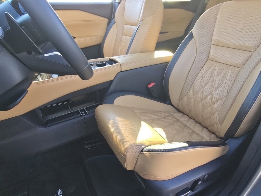 Certified 2023 Nissan Rogue Platinum w/ Platinum Premium Package image 24