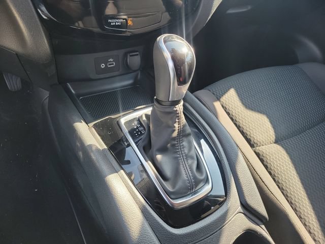 Used 2020 Nissan Rogue Sport S FWD image 31