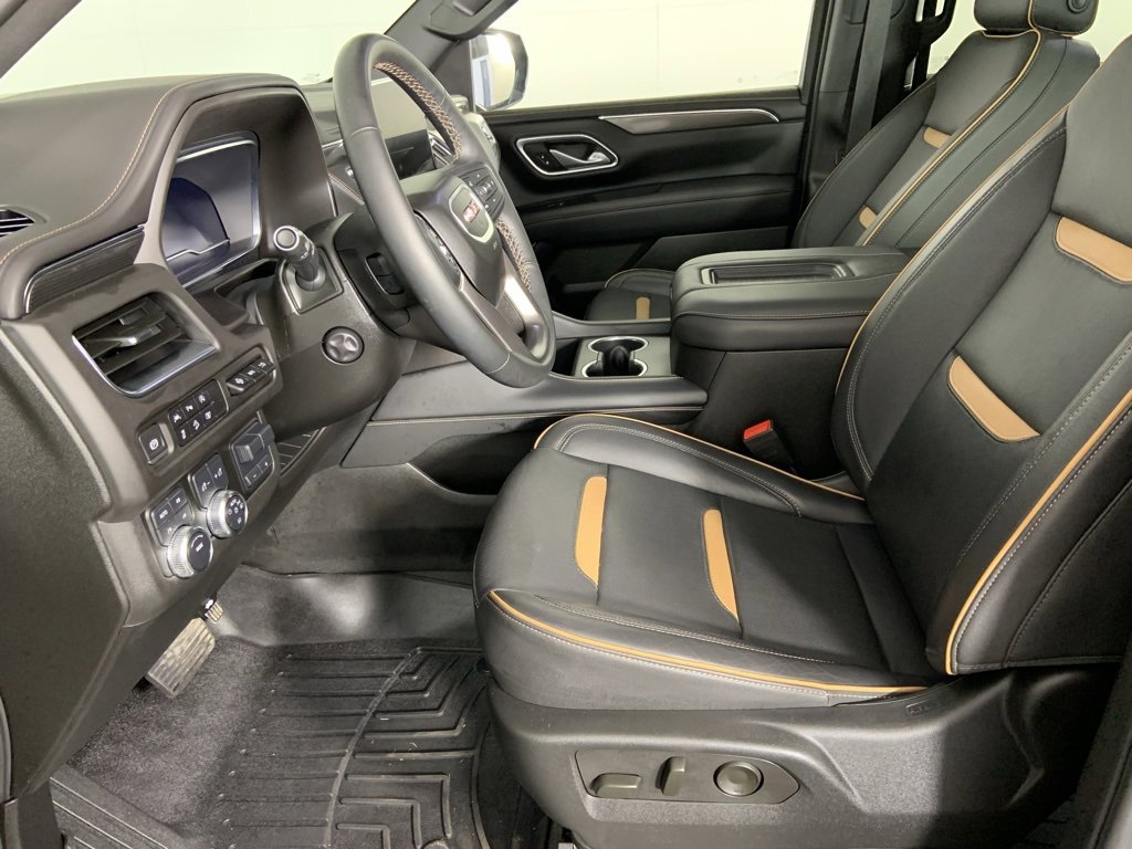 Used 2024 GMC Yukon AT4 w/ Technology Package image 15
