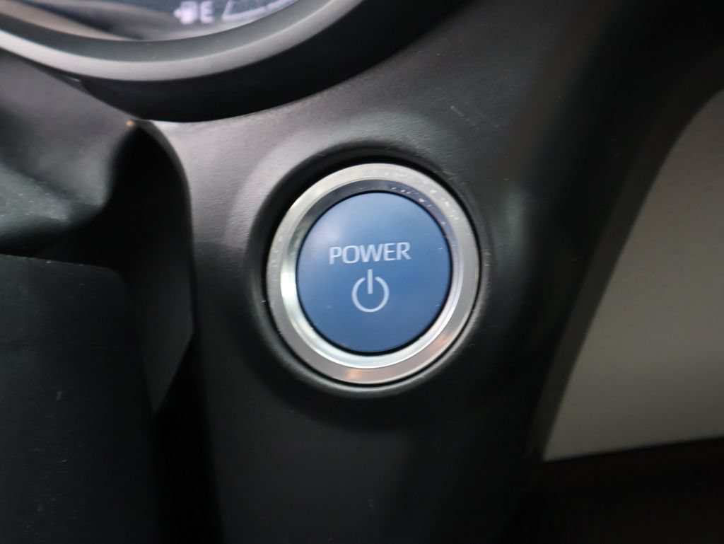 Used 2024 Toyota Sienna LE FWD image 30