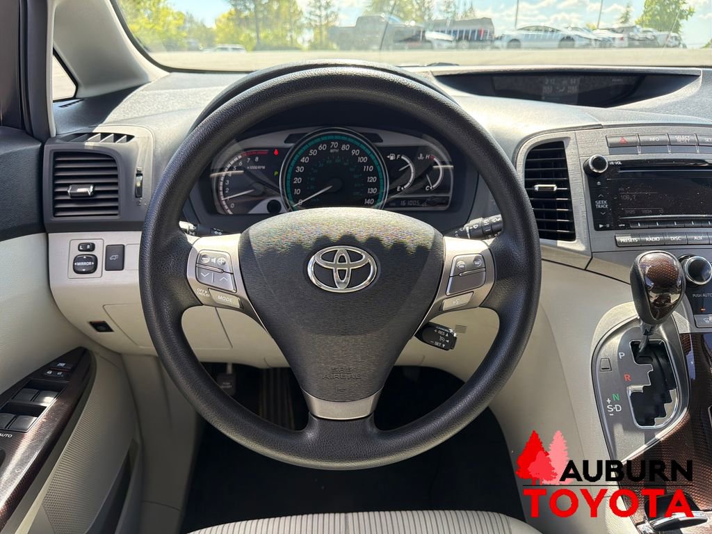 Used 2010 Toyota Venza AWD image 13