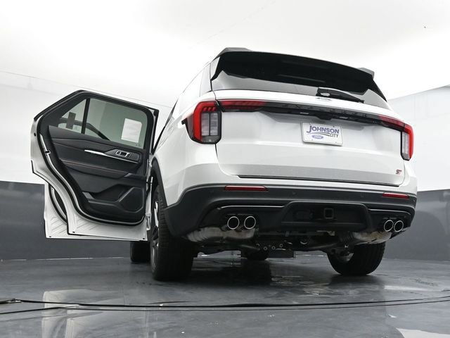 New 2026 Ford Explorer ST image 43
