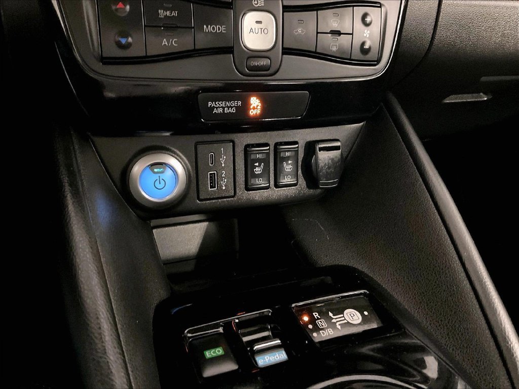 Certified 2025 Nissan Leaf SV Plus FWD image 26