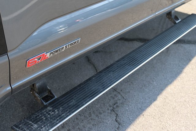 Used 2025 Ford F250 Platinum image 9